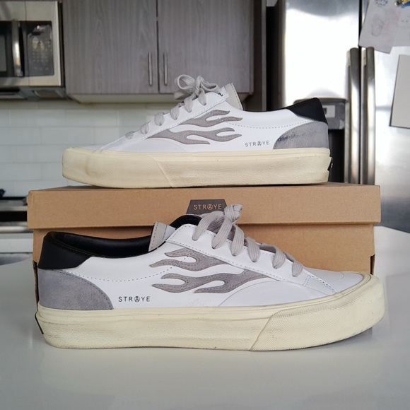 Distressed Stray Mens Sneakers - Picture 1 of 8
